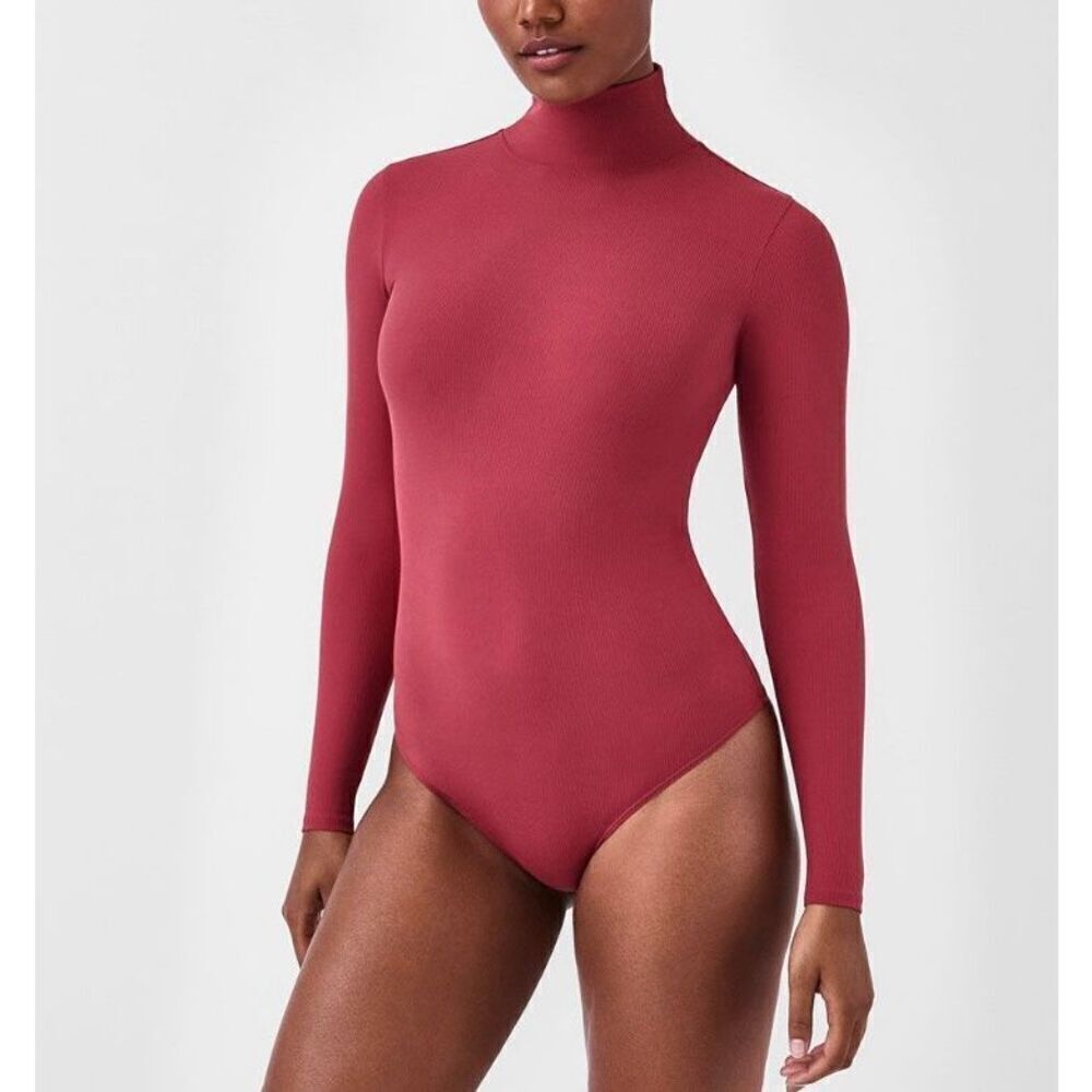 SPANX Suit Yourself Ribbed Long Sleeve Turtleneck Bodysuit size L Coral‎ Red